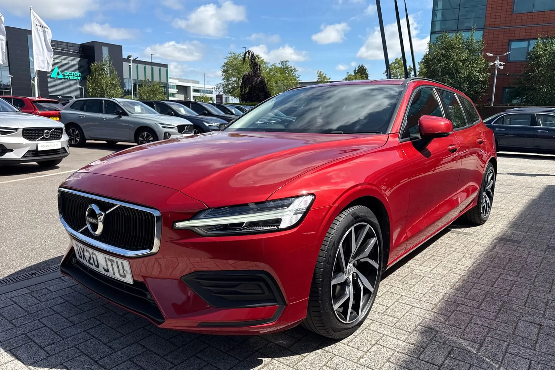 Volvo V60 thumbnail image number 12