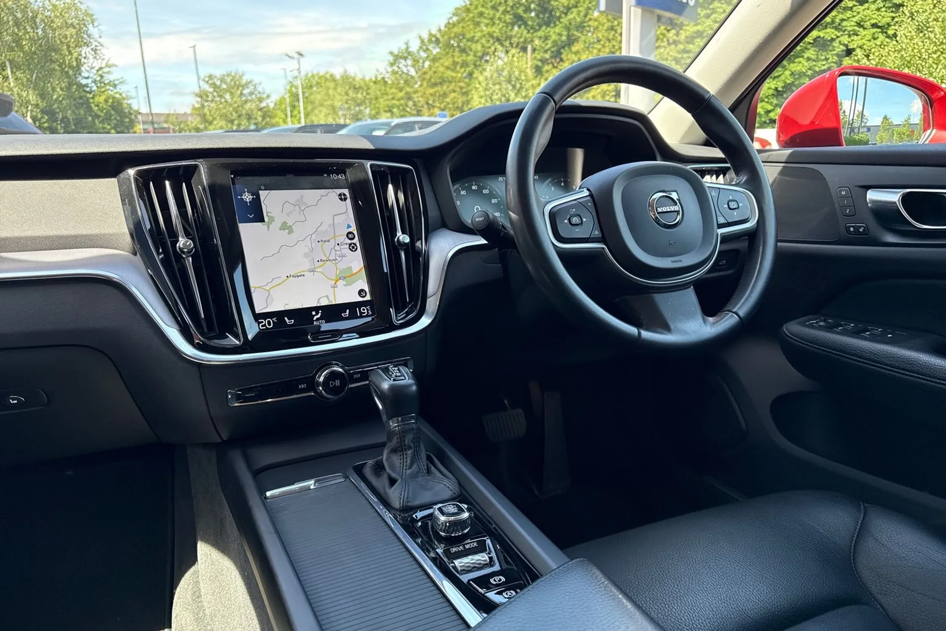Volvo V60 thumbnail image number 35