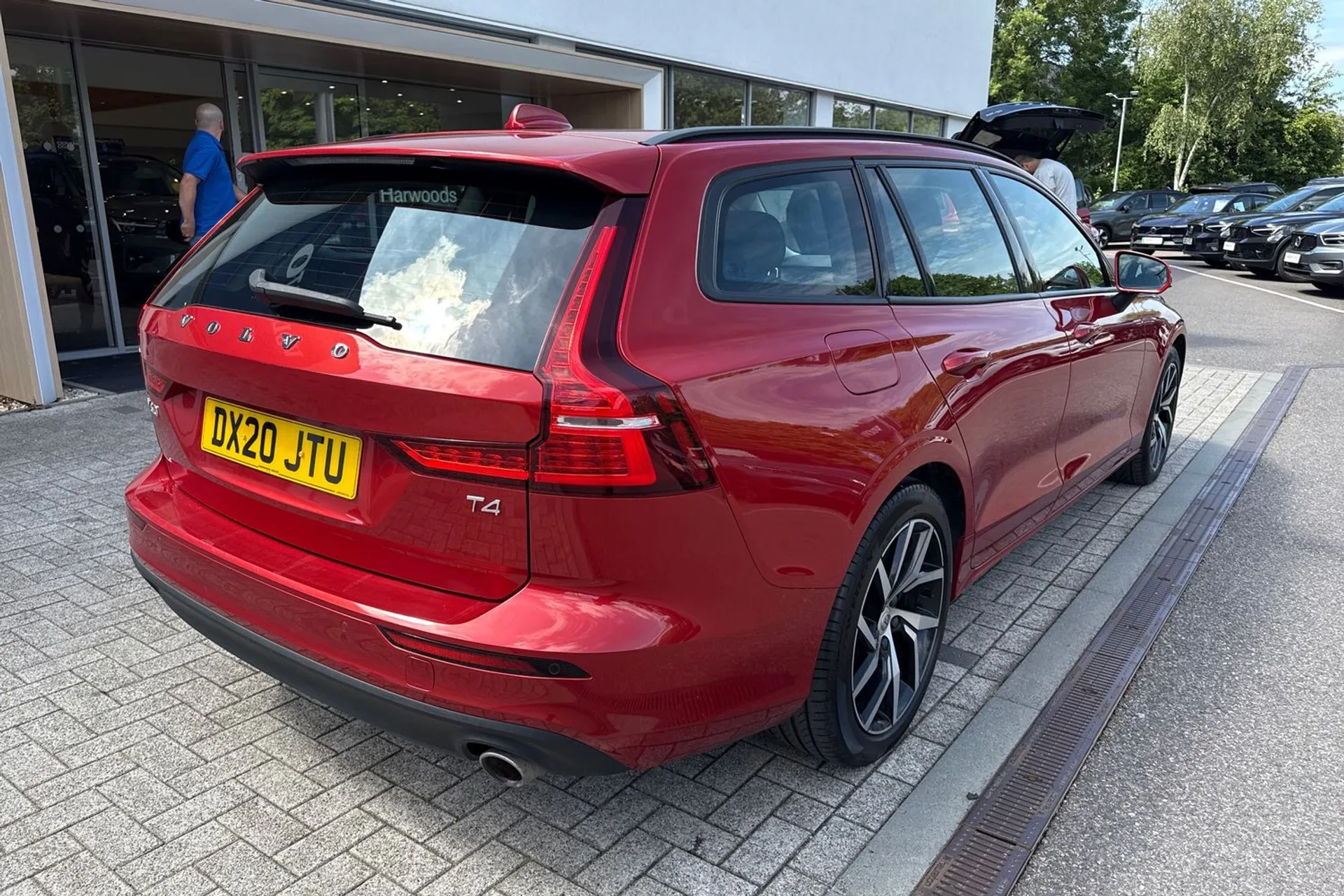 Volvo V60 thumbnail image number 8