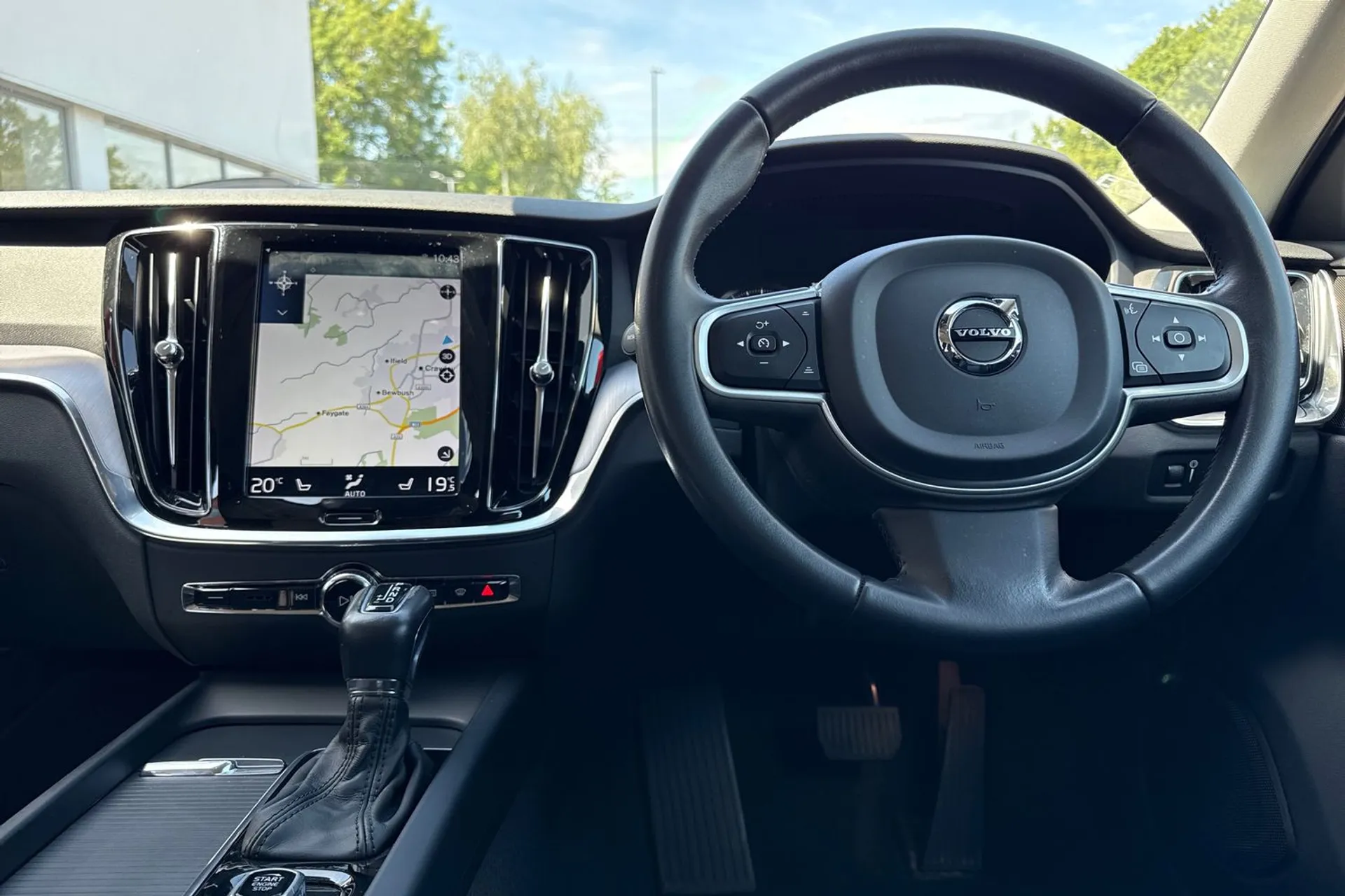 Volvo V60 thumbnail image number 34