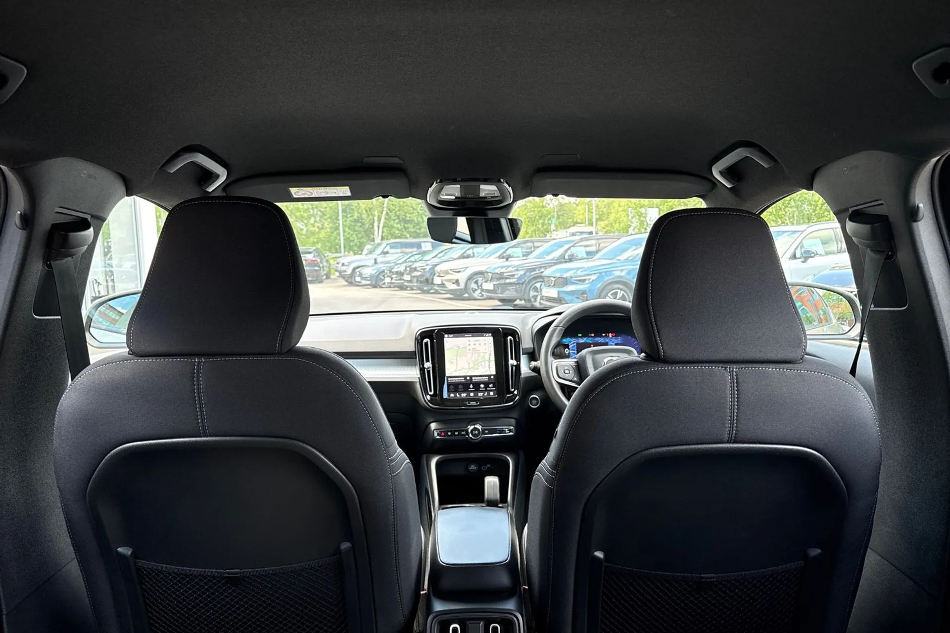 Volvo XC40 thumbnail image number 22