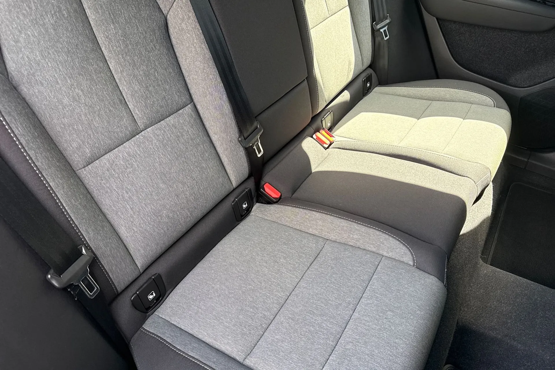 Volvo XC40 thumbnail image number 25