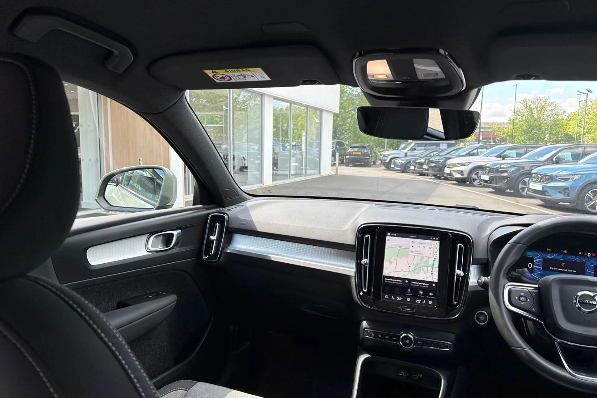 Volvo XC40 thumbnail image number 32