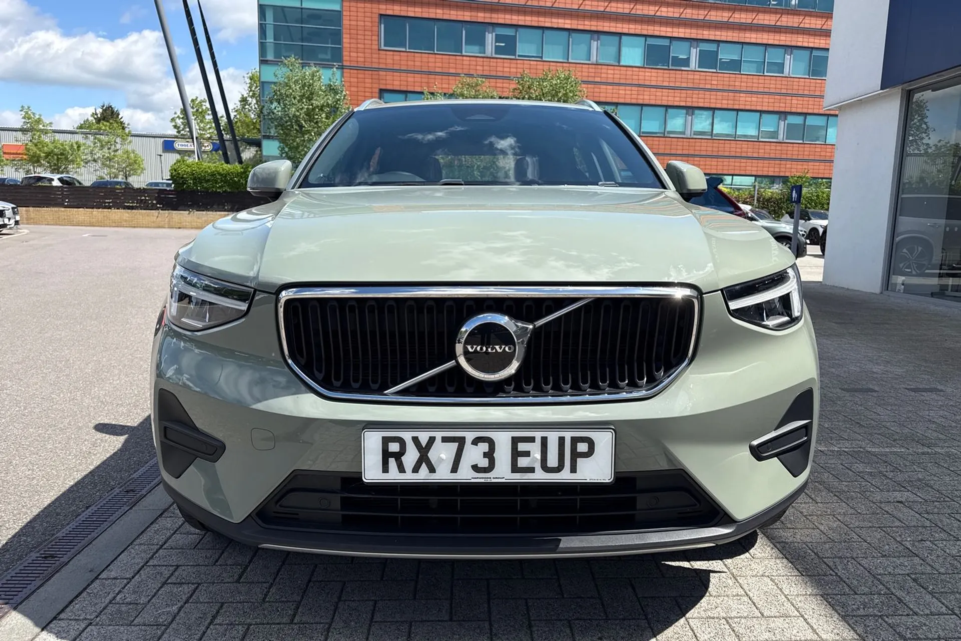 Volvo XC40 thumbnail image number 13