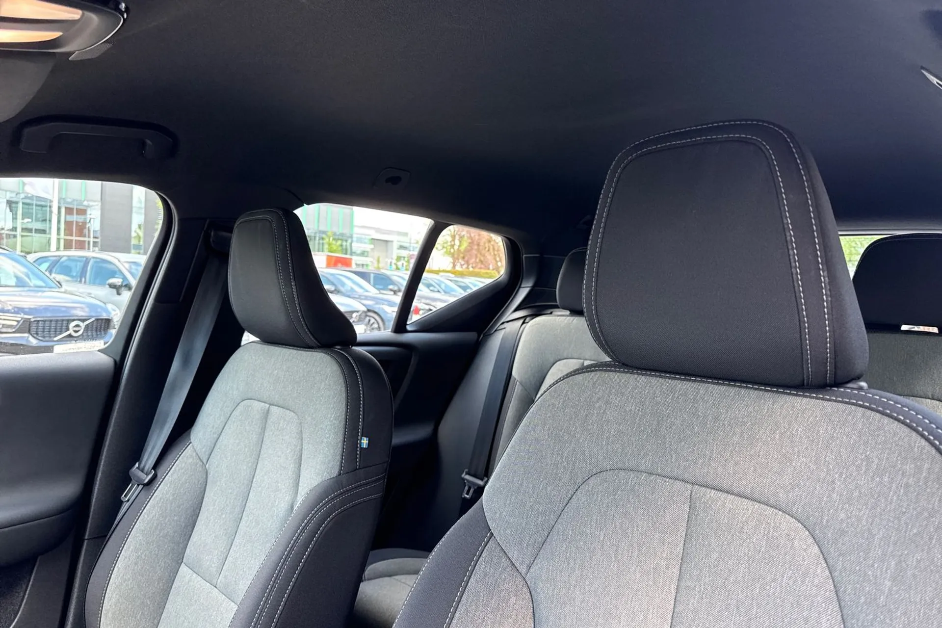 Volvo XC40 thumbnail image number 29