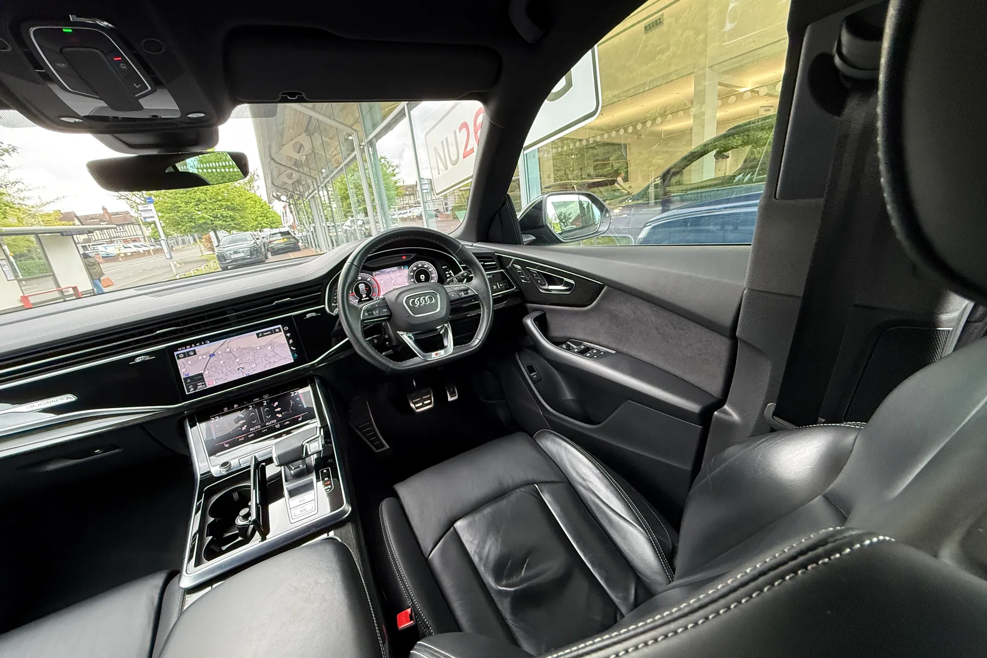 Audi Q8 thumbnail image number 44