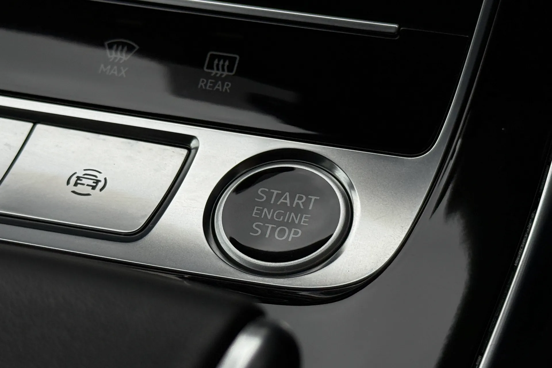 Audi Q8 thumbnail image number 25