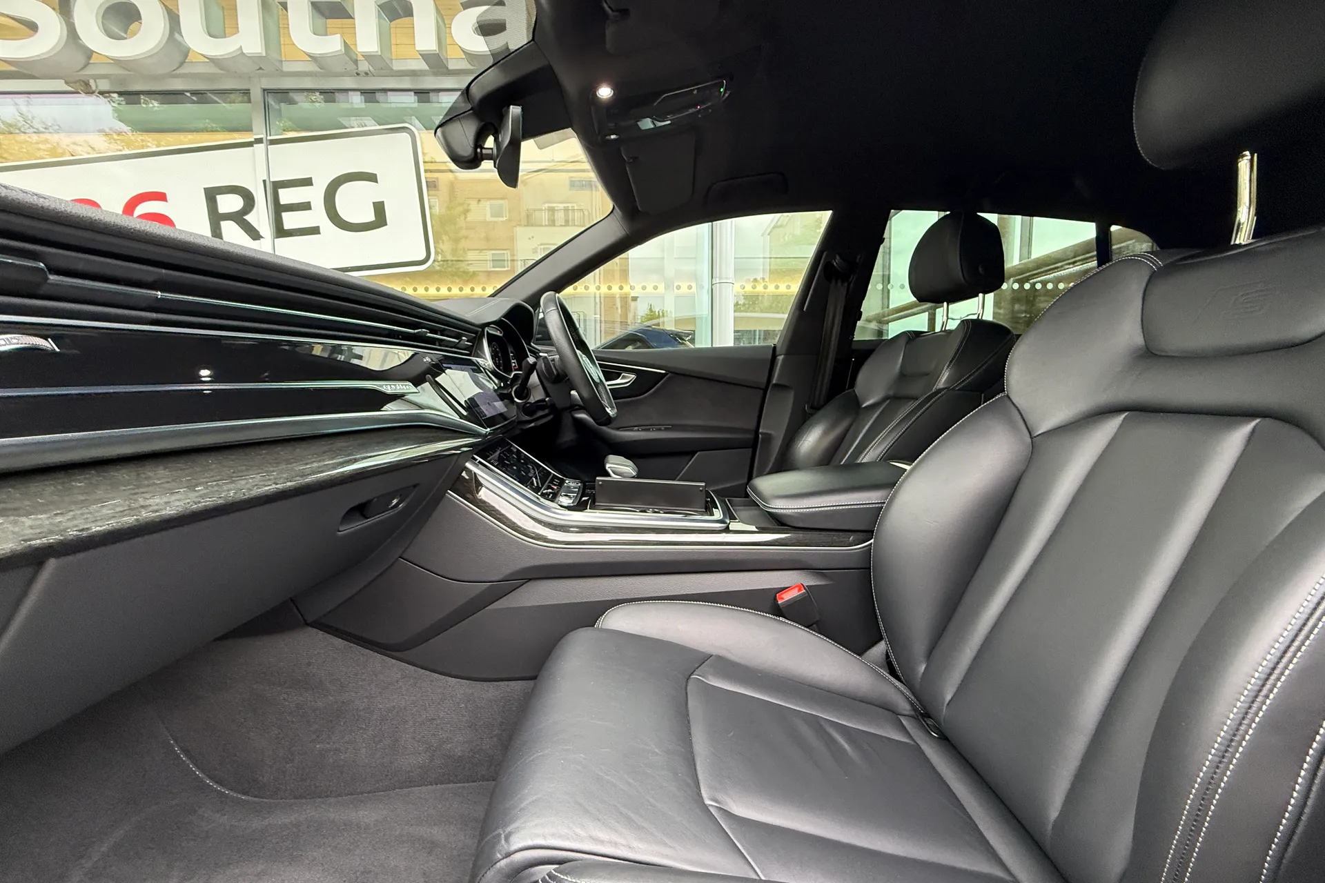 Audi Q8 thumbnail image number 55
