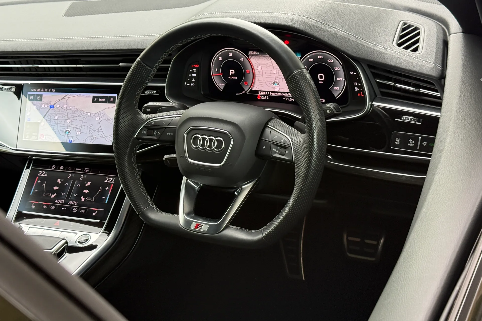 Audi Q8 thumbnail image number 35