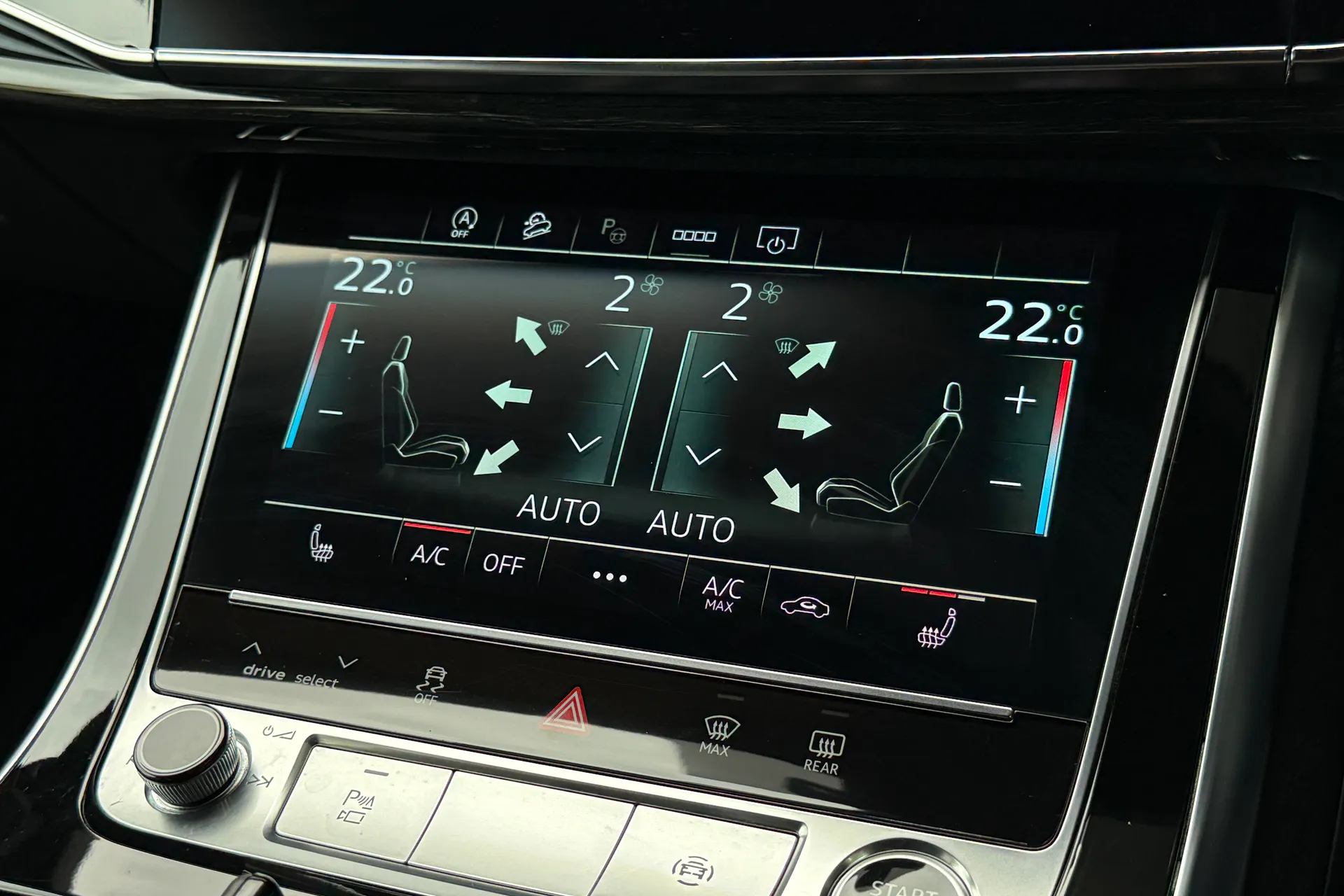 Audi Q8 thumbnail image number 23