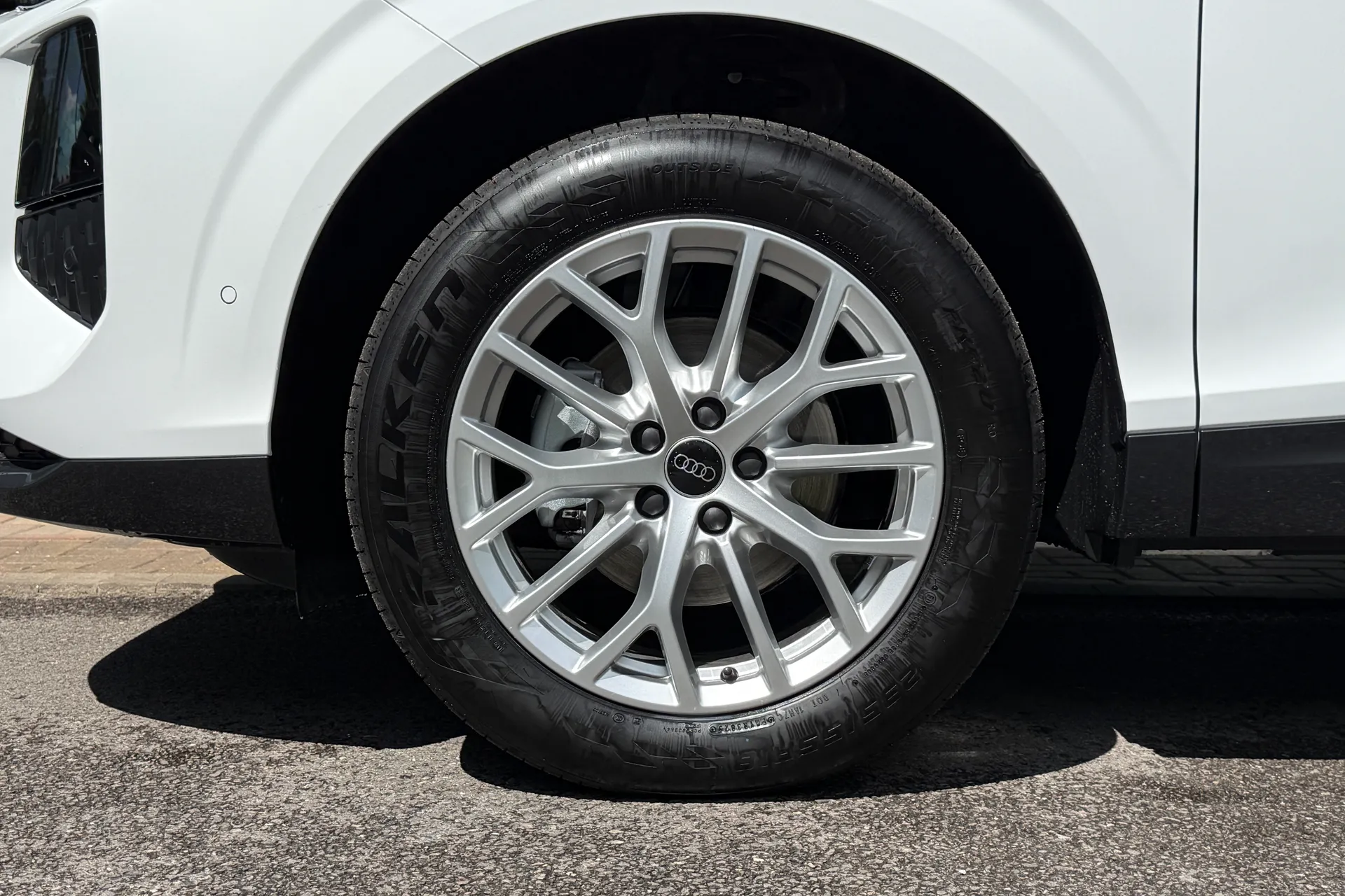 Audi Q3 thumbnail image number 11