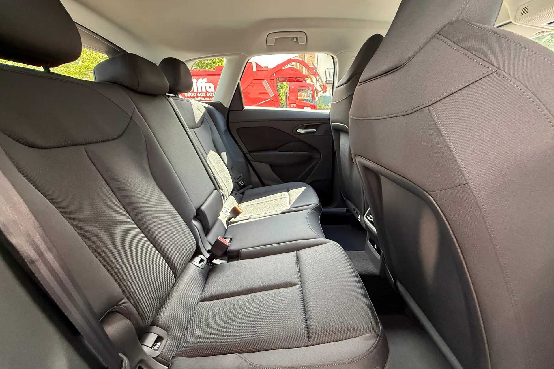 Audi Q3 thumbnail image number 32