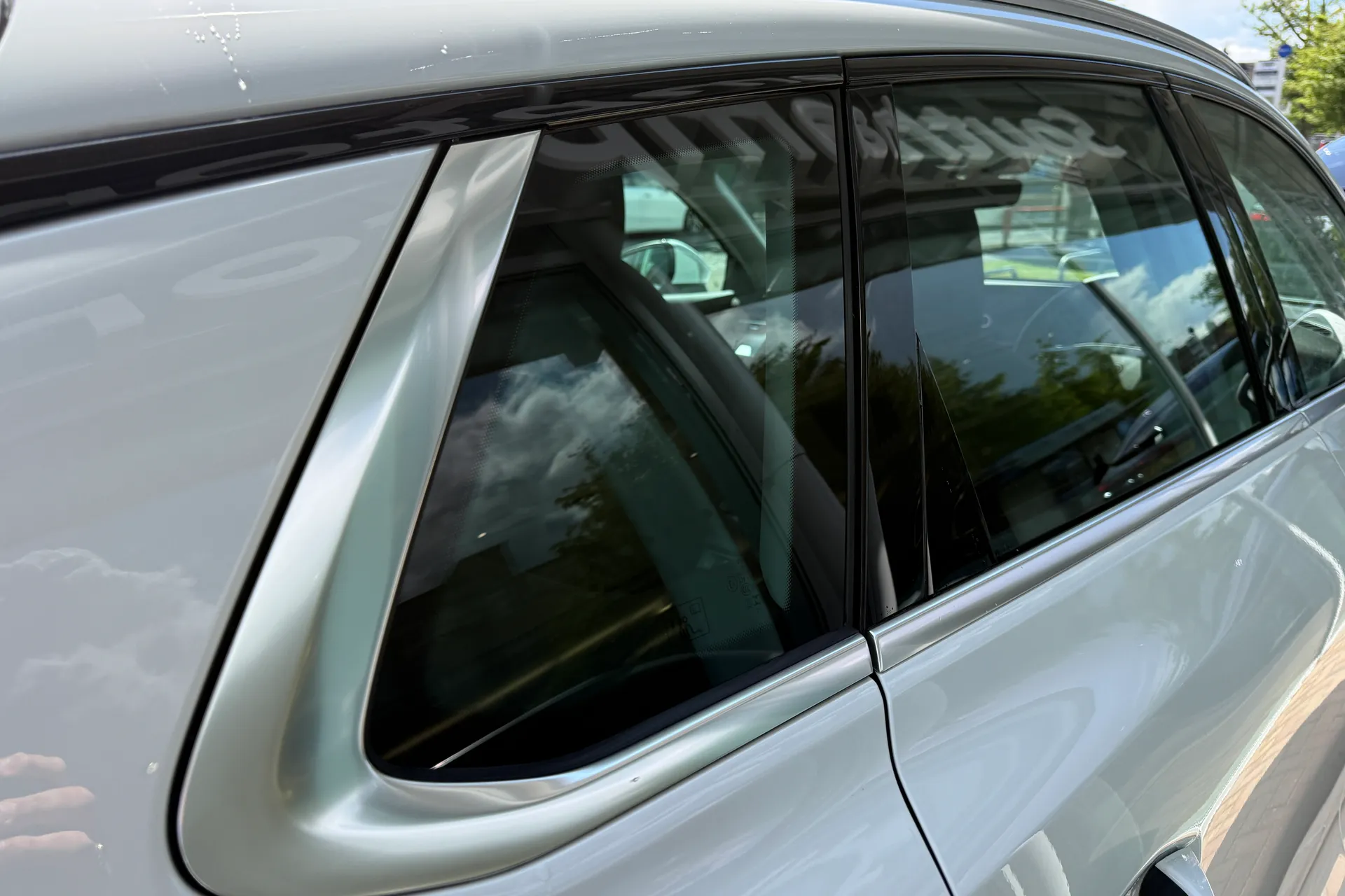 Audi Q3 thumbnail image number 29