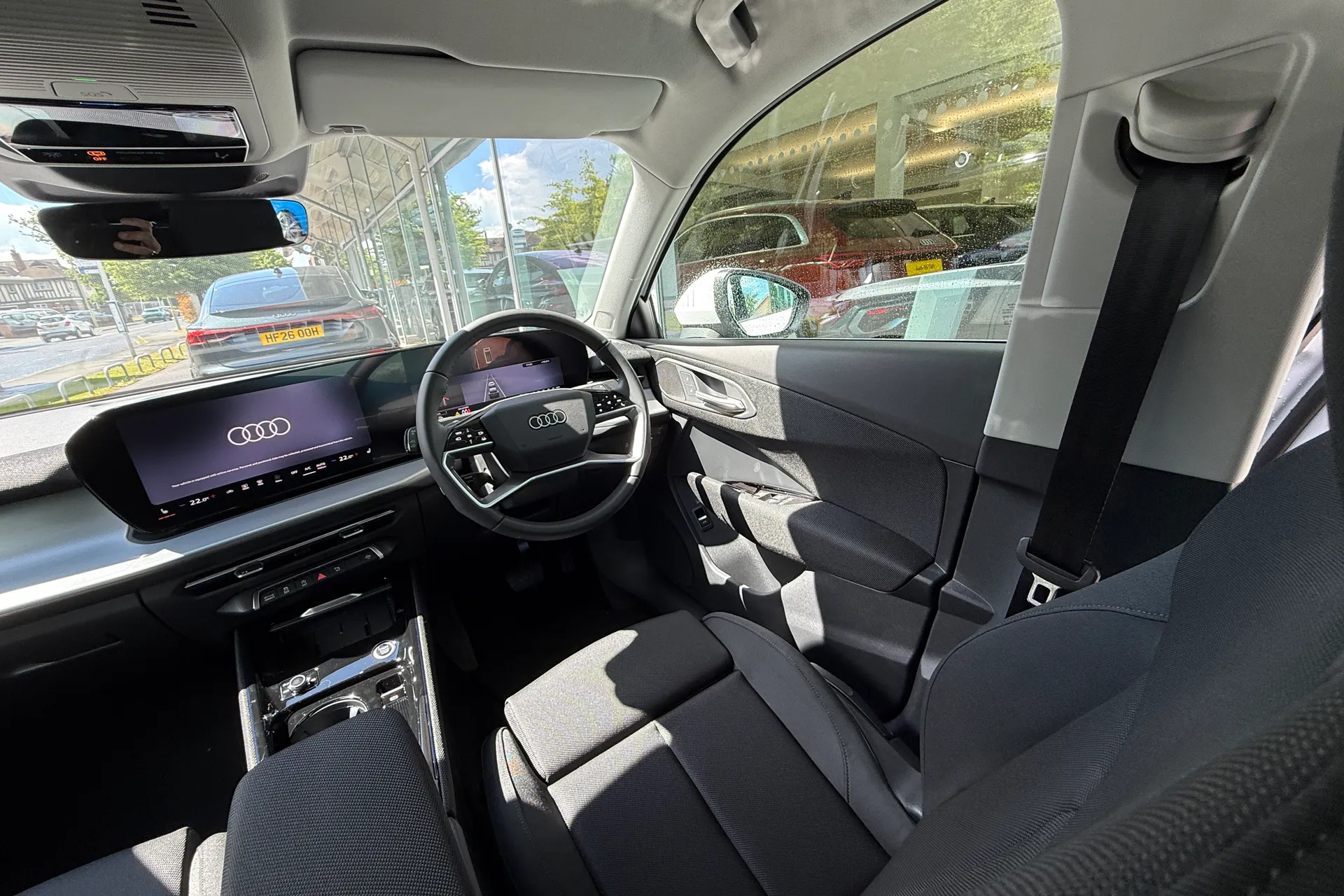 Audi Q3 thumbnail image number 35