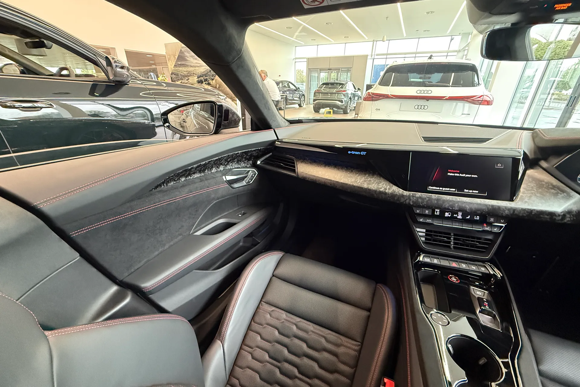 Audi RS e-tron GT thumbnail image number 42
