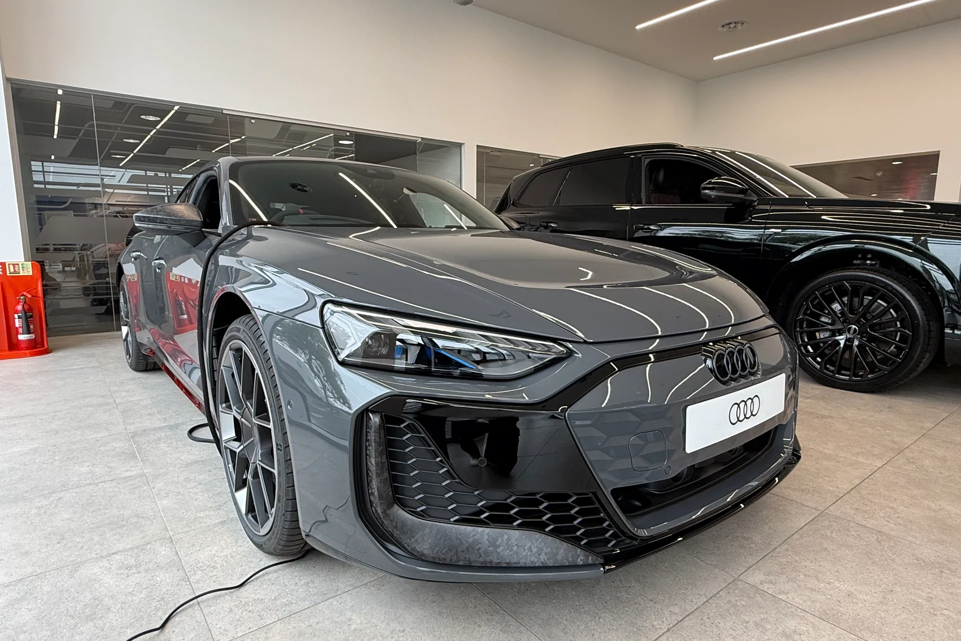 Audi RS e-tron GT thumbnail image number 26