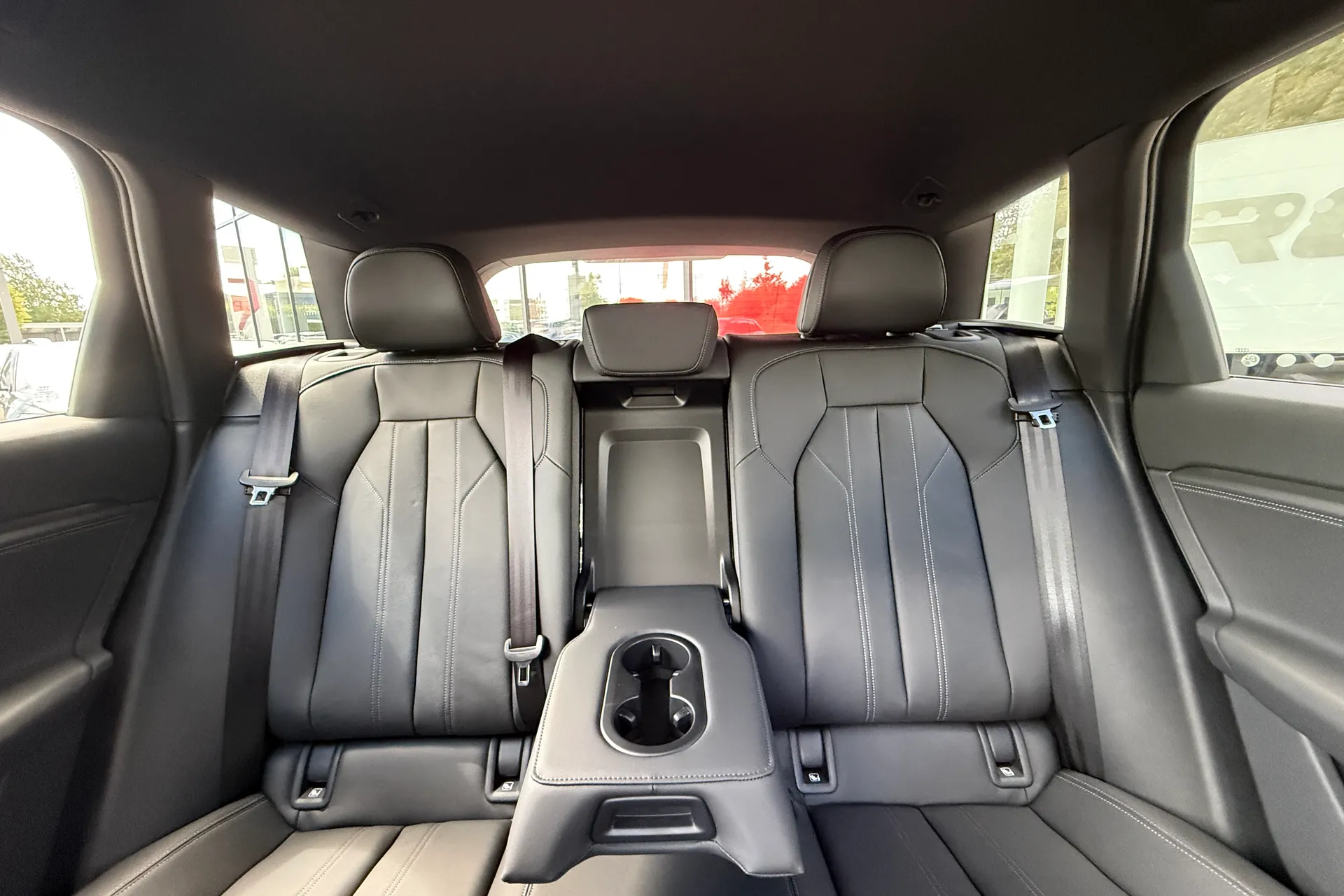 Audi Q6 thumbnail image number 43