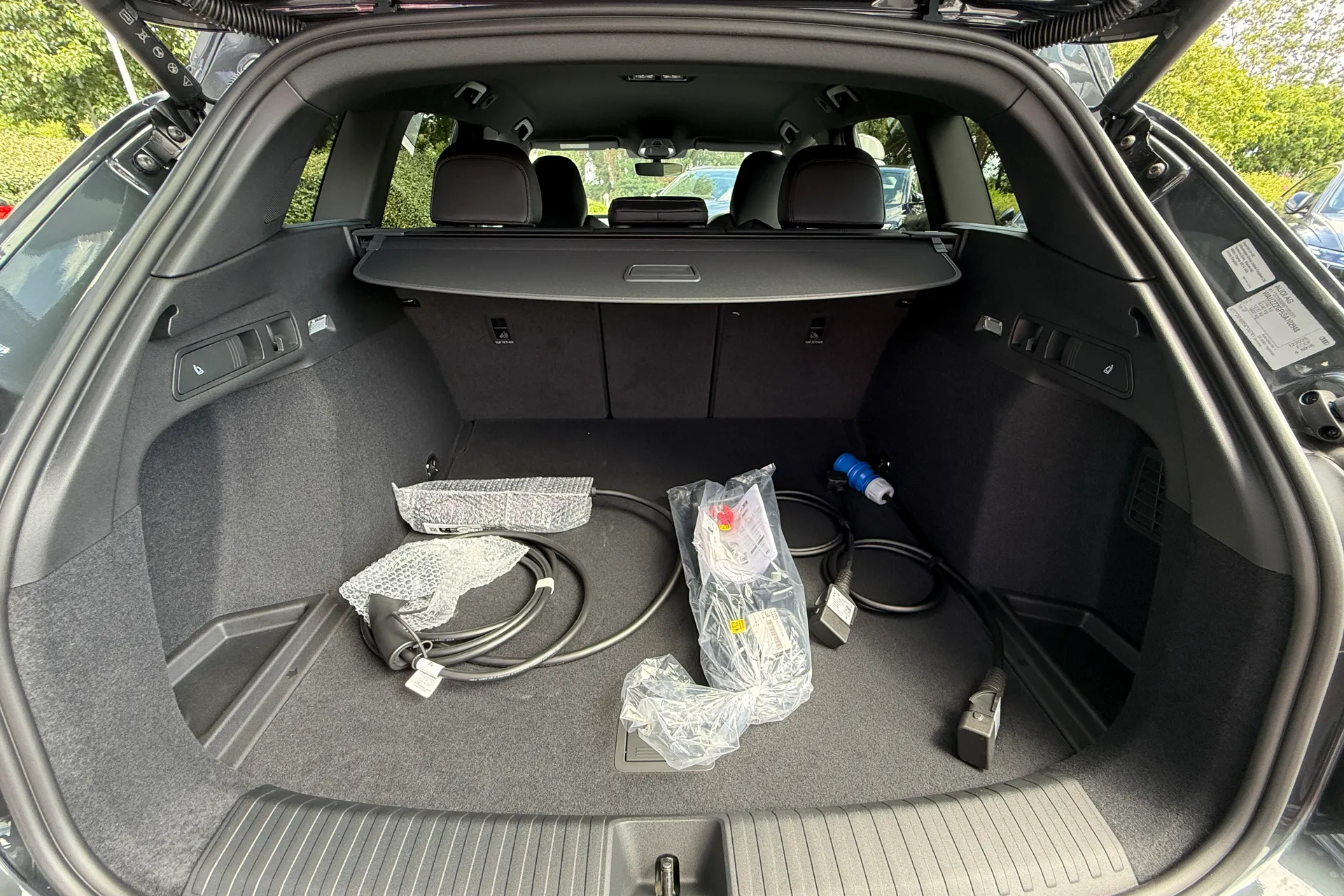 Audi Q6 thumbnail image number 44