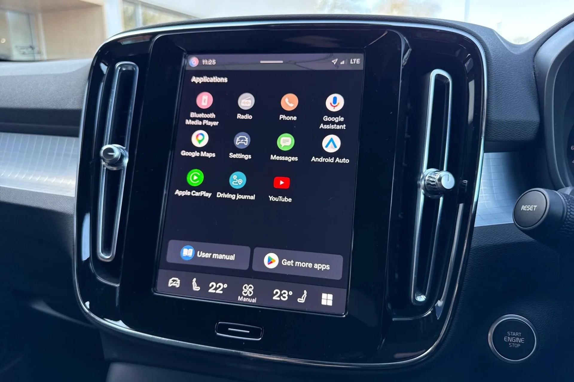 Volvo XC40 thumbnail image number 43