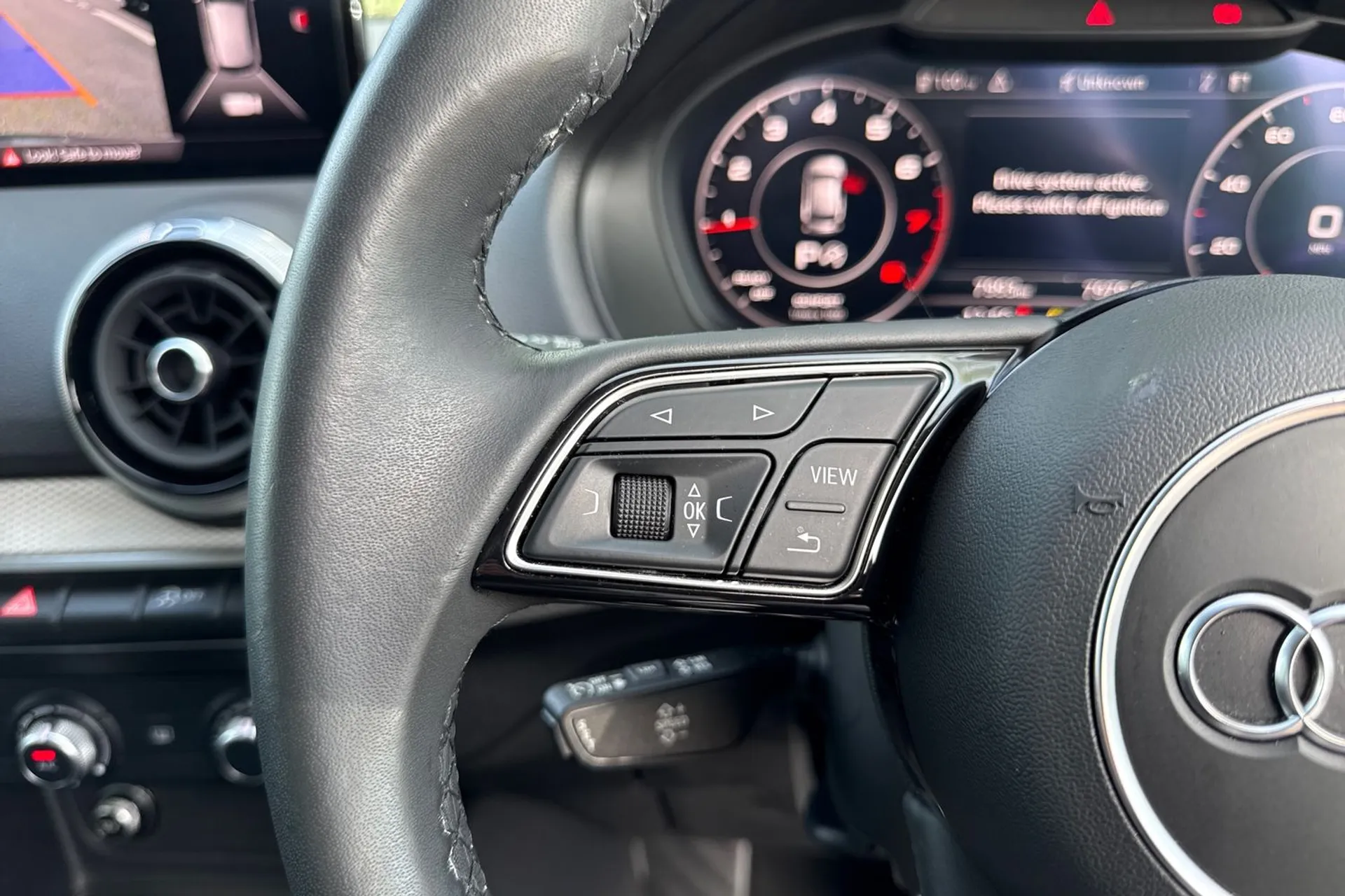 Audi Q2 thumbnail image number 51