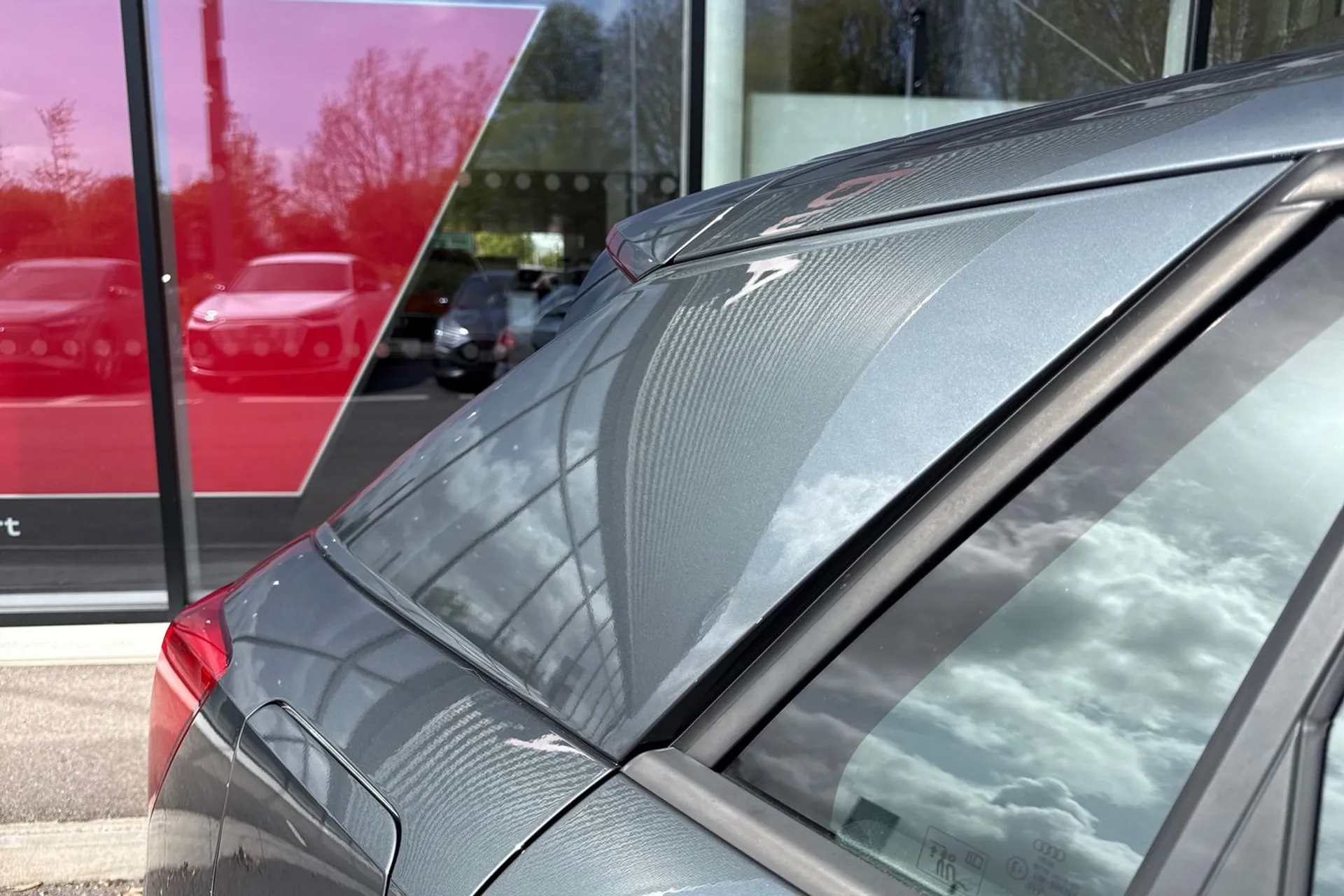 Audi Q2 thumbnail image number 29