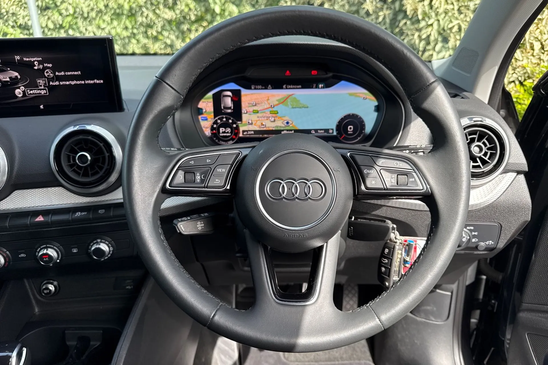 Audi Q2 thumbnail image number 8