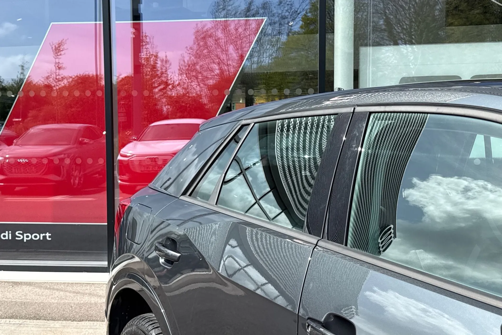 Audi Q2 thumbnail image number 22