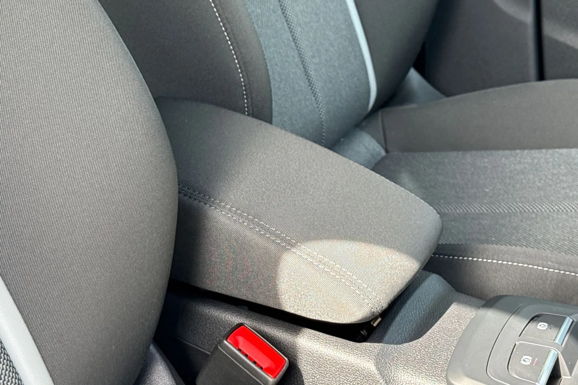 Audi Q2 thumbnail image number 45