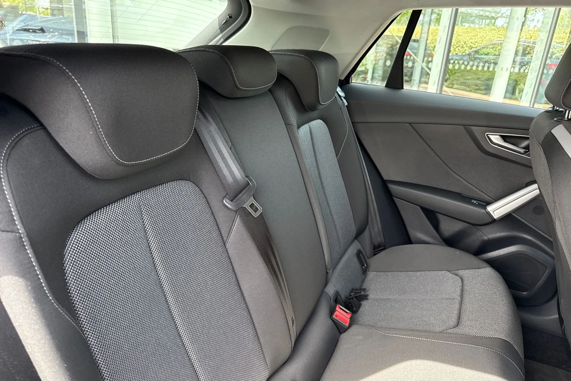 Audi Q2 thumbnail image number 33