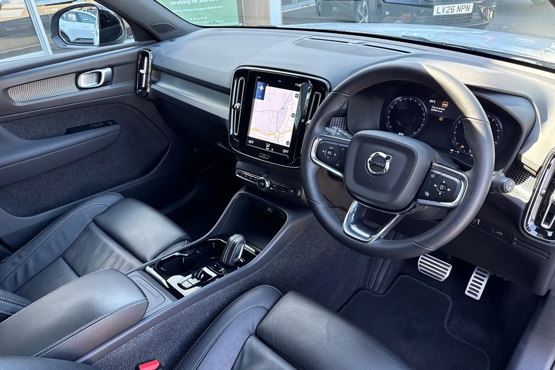 Volvo XC40 thumbnail image number 6