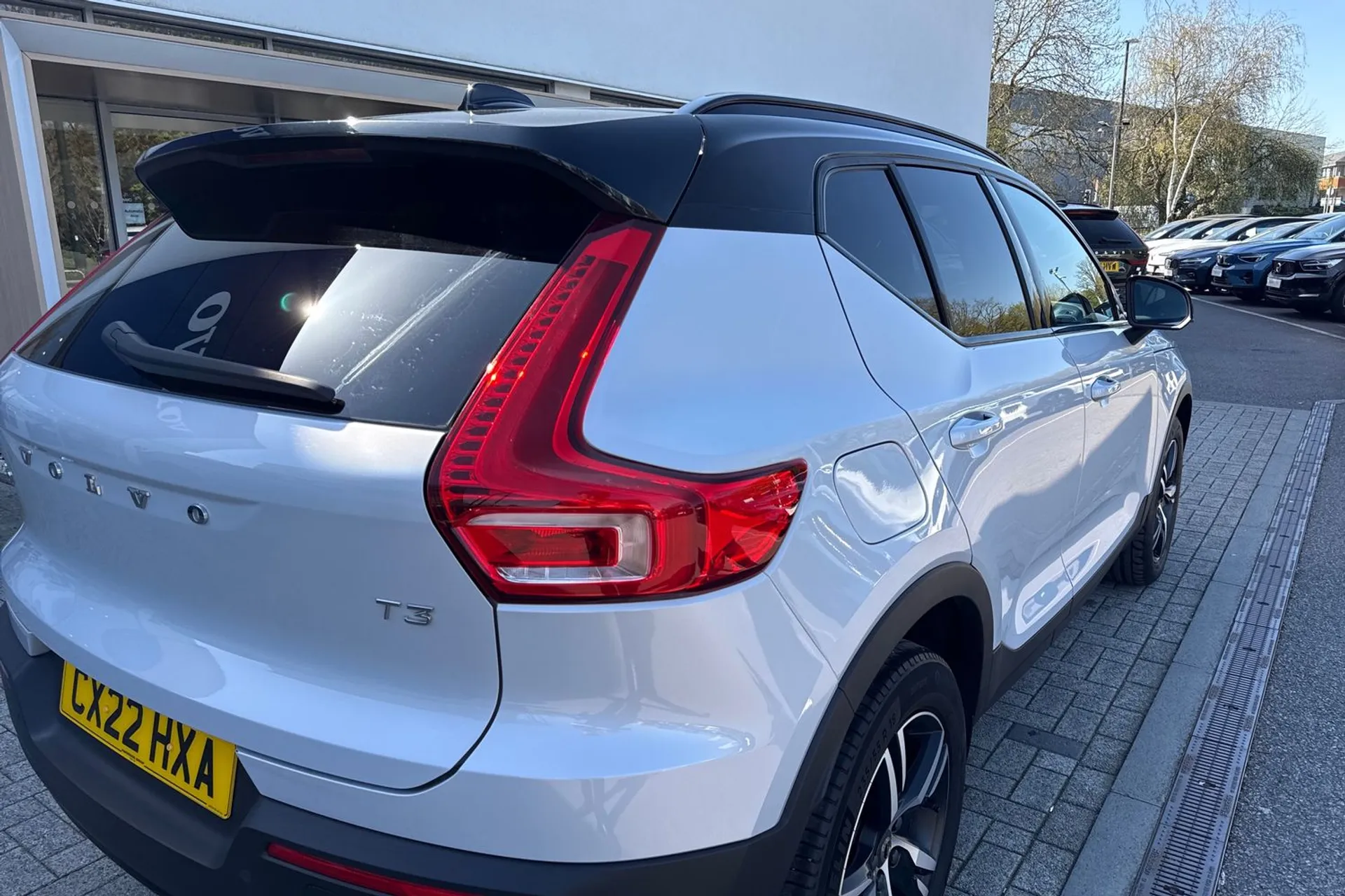 Volvo XC40 thumbnail image number 15