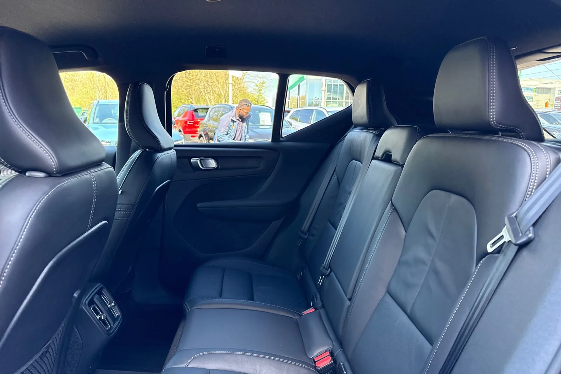 Volvo XC40 thumbnail image number 30