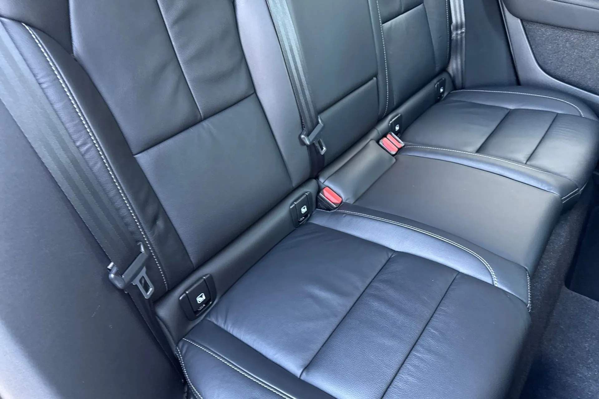 Volvo XC40 thumbnail image number 25