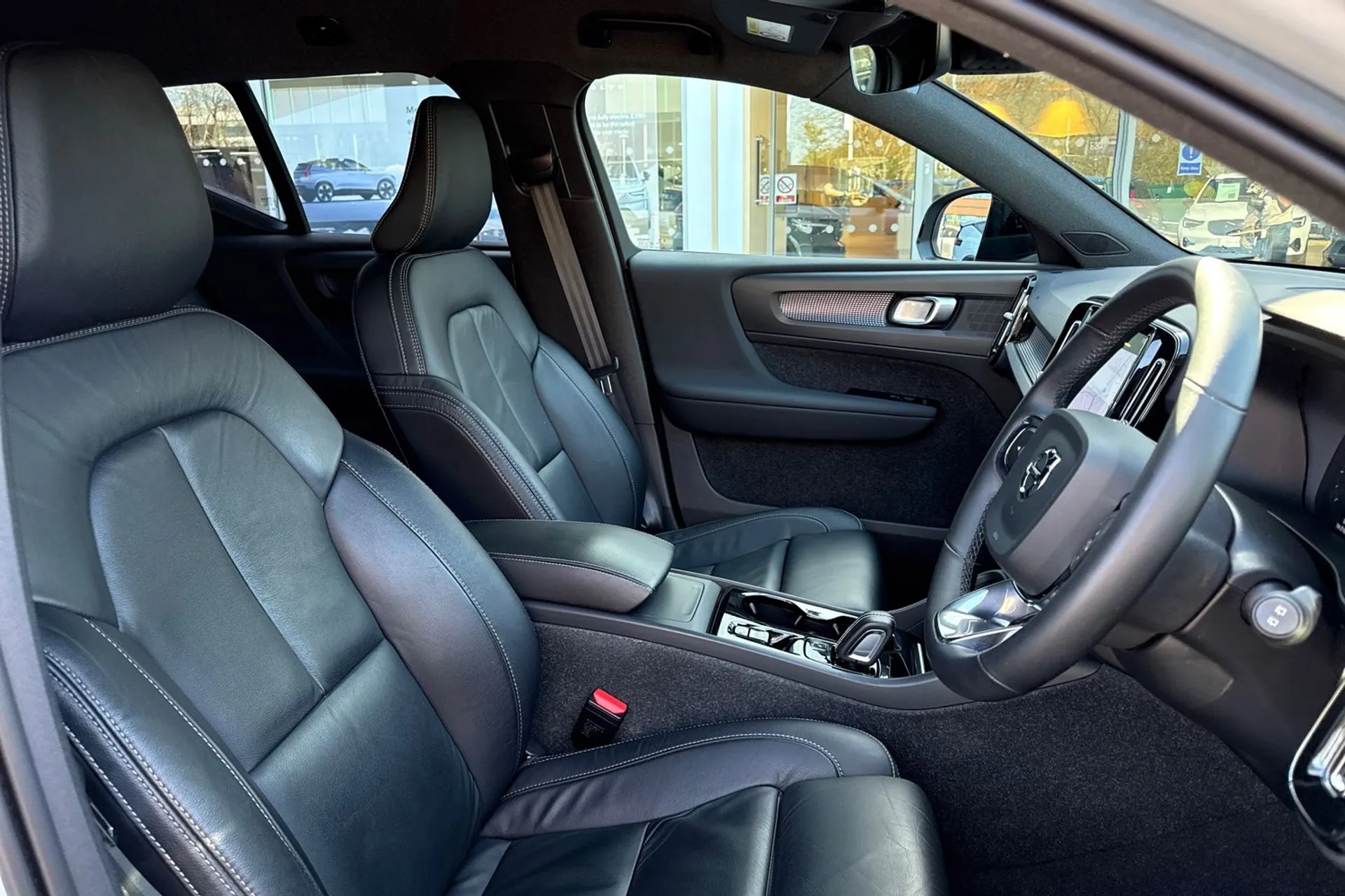 Volvo XC40 thumbnail image number 26