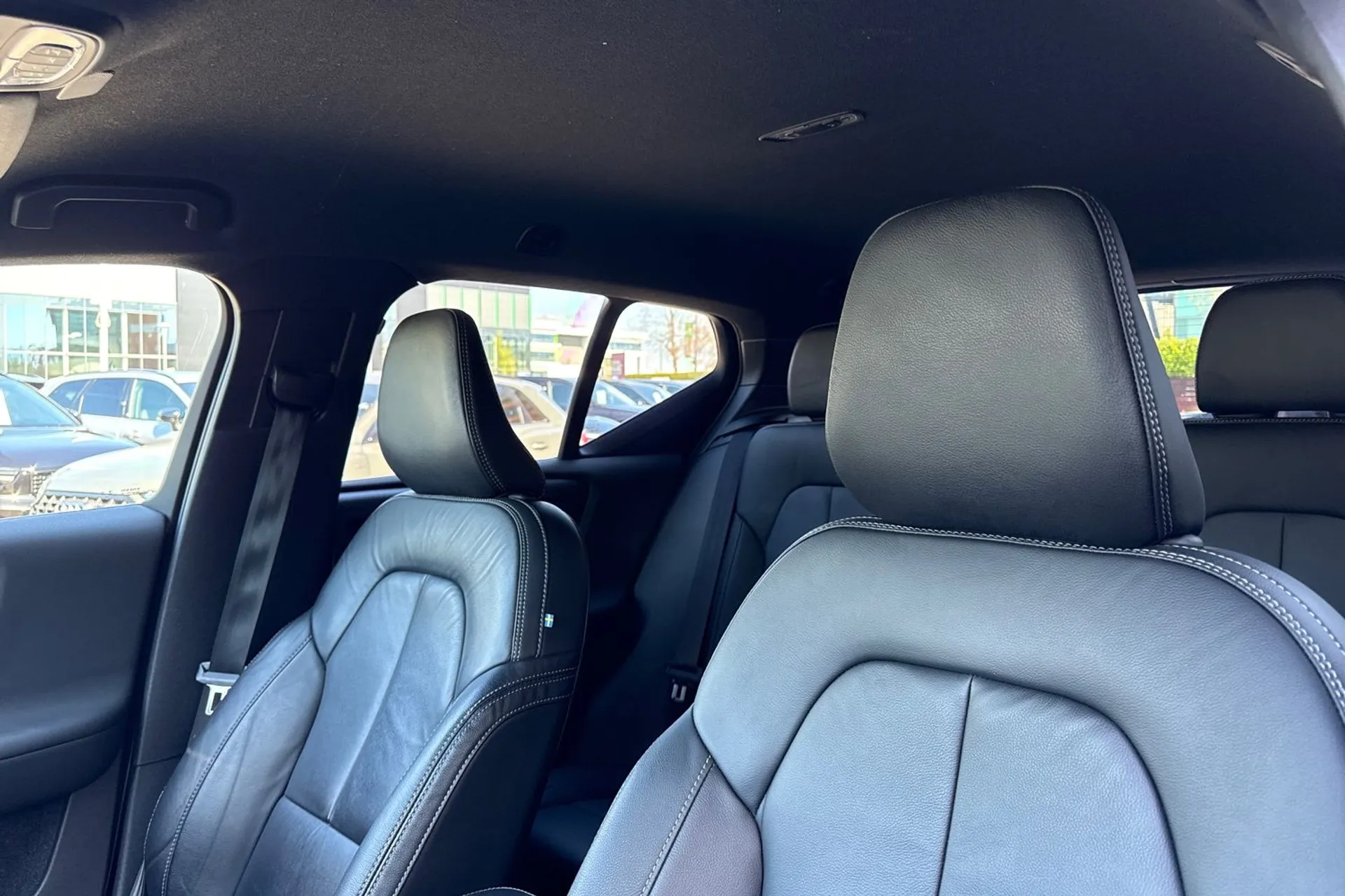 Volvo XC40 thumbnail image number 29