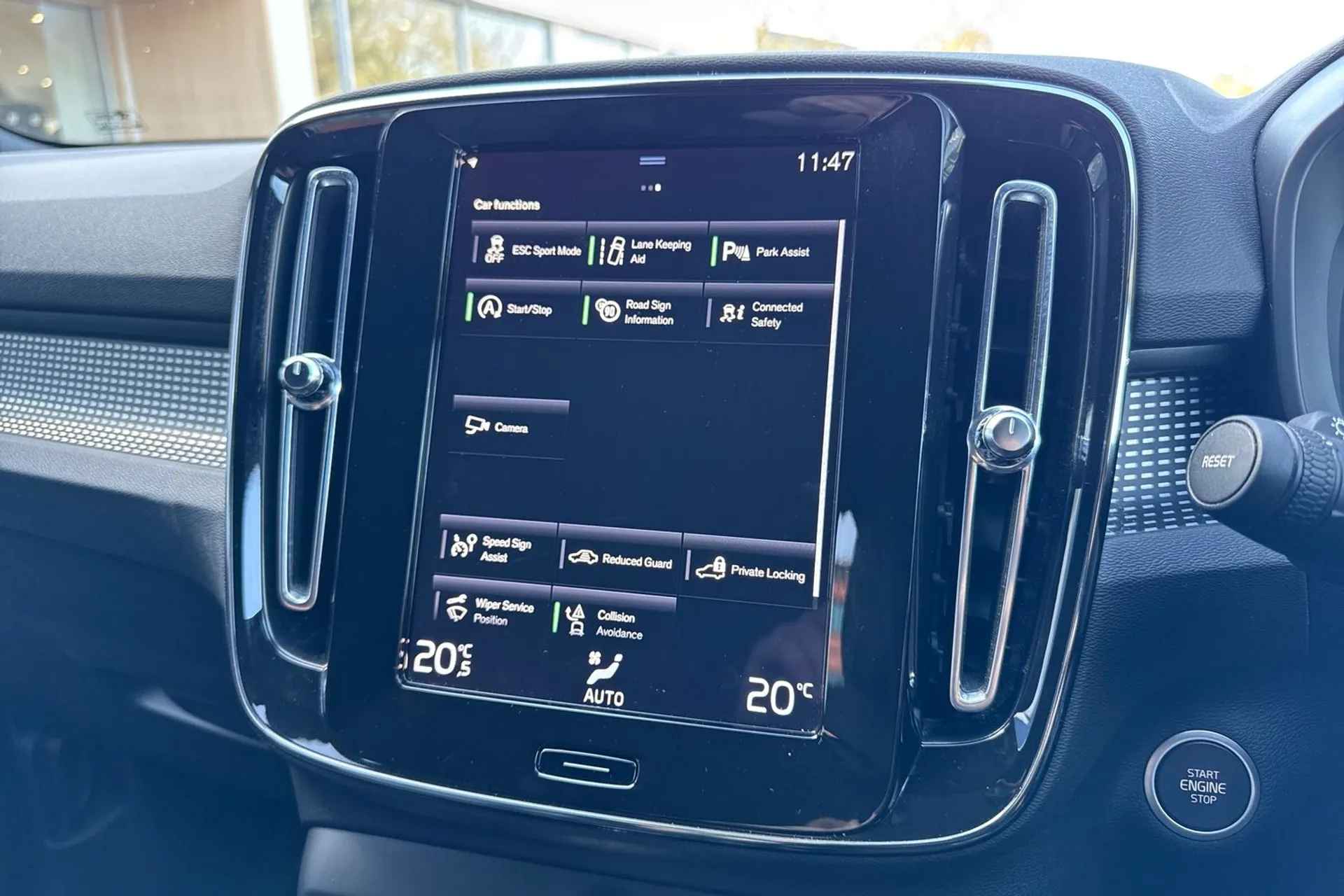 Volvo XC40 thumbnail image number 40