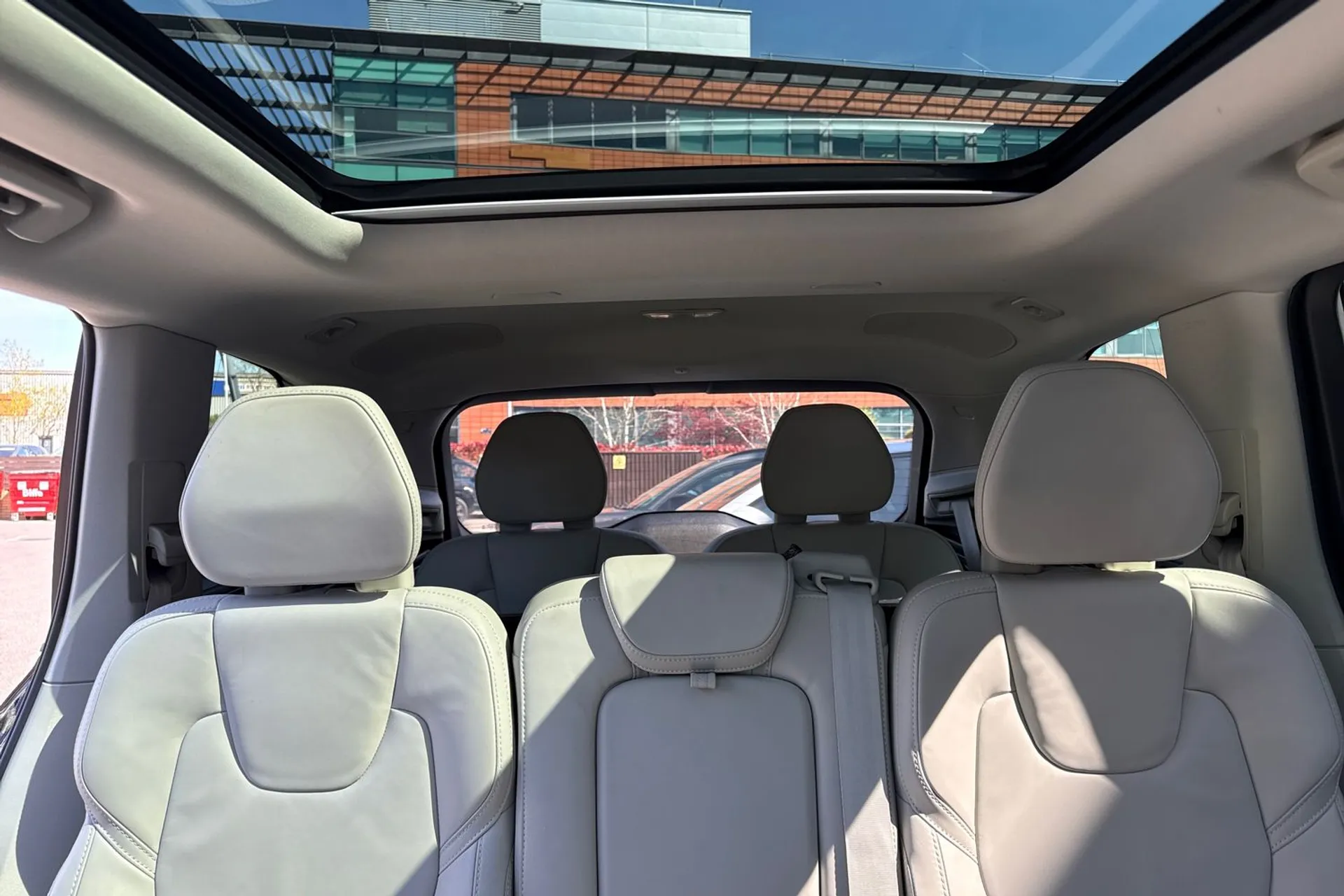 Volvo XC90 thumbnail image number 6