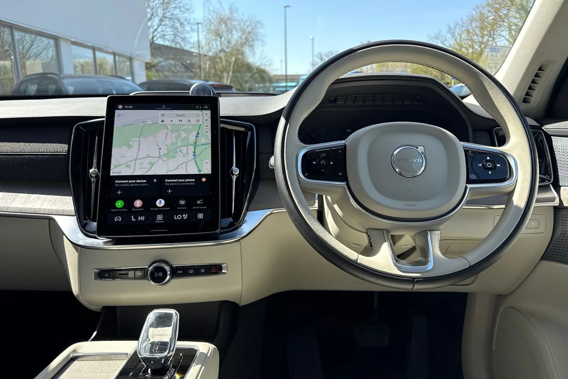 Volvo XC90 thumbnail image number 36