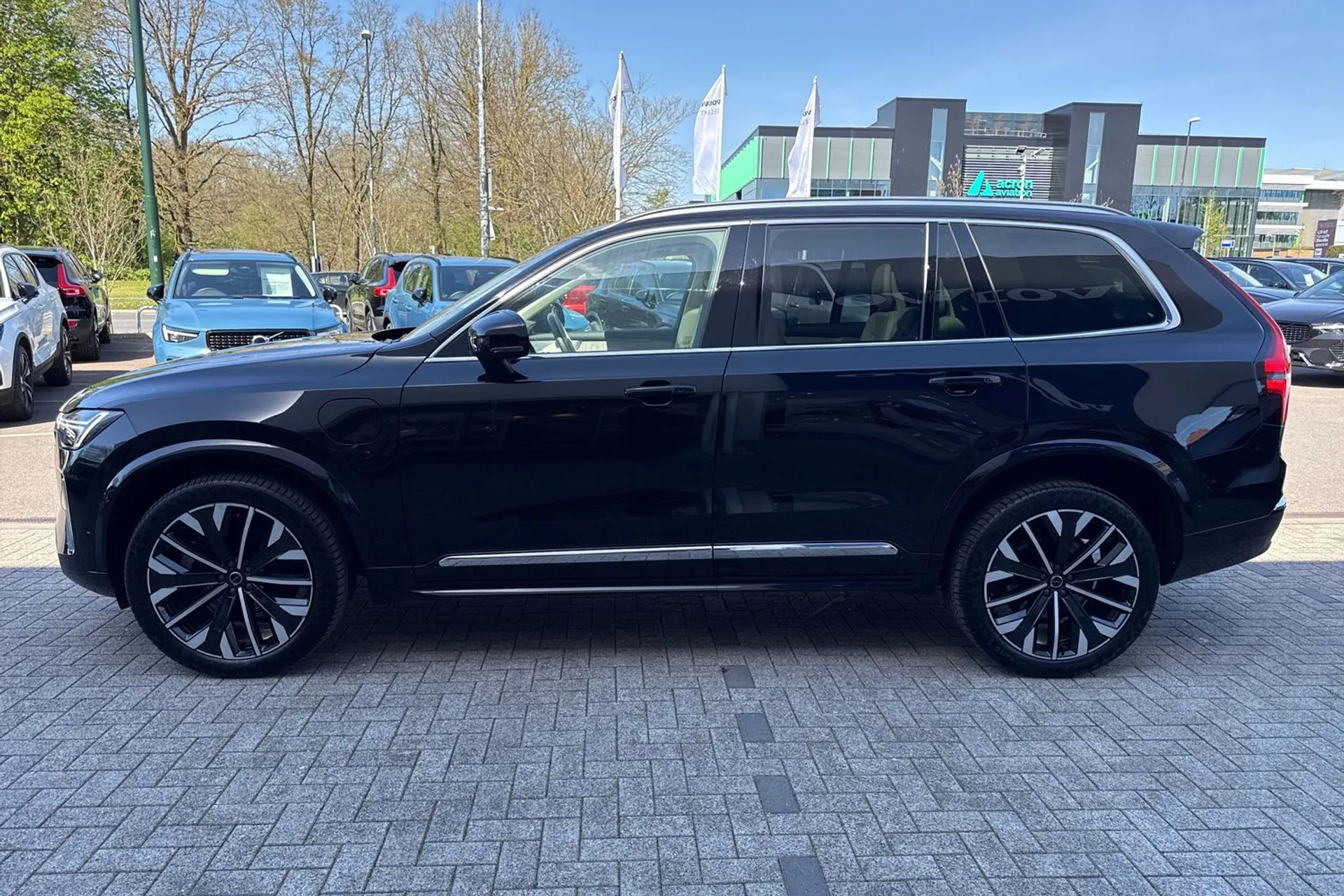 Volvo XC90 thumbnail image number 12