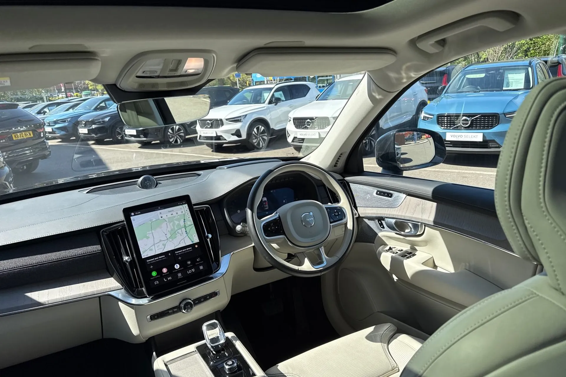 Volvo XC90 thumbnail image number 35