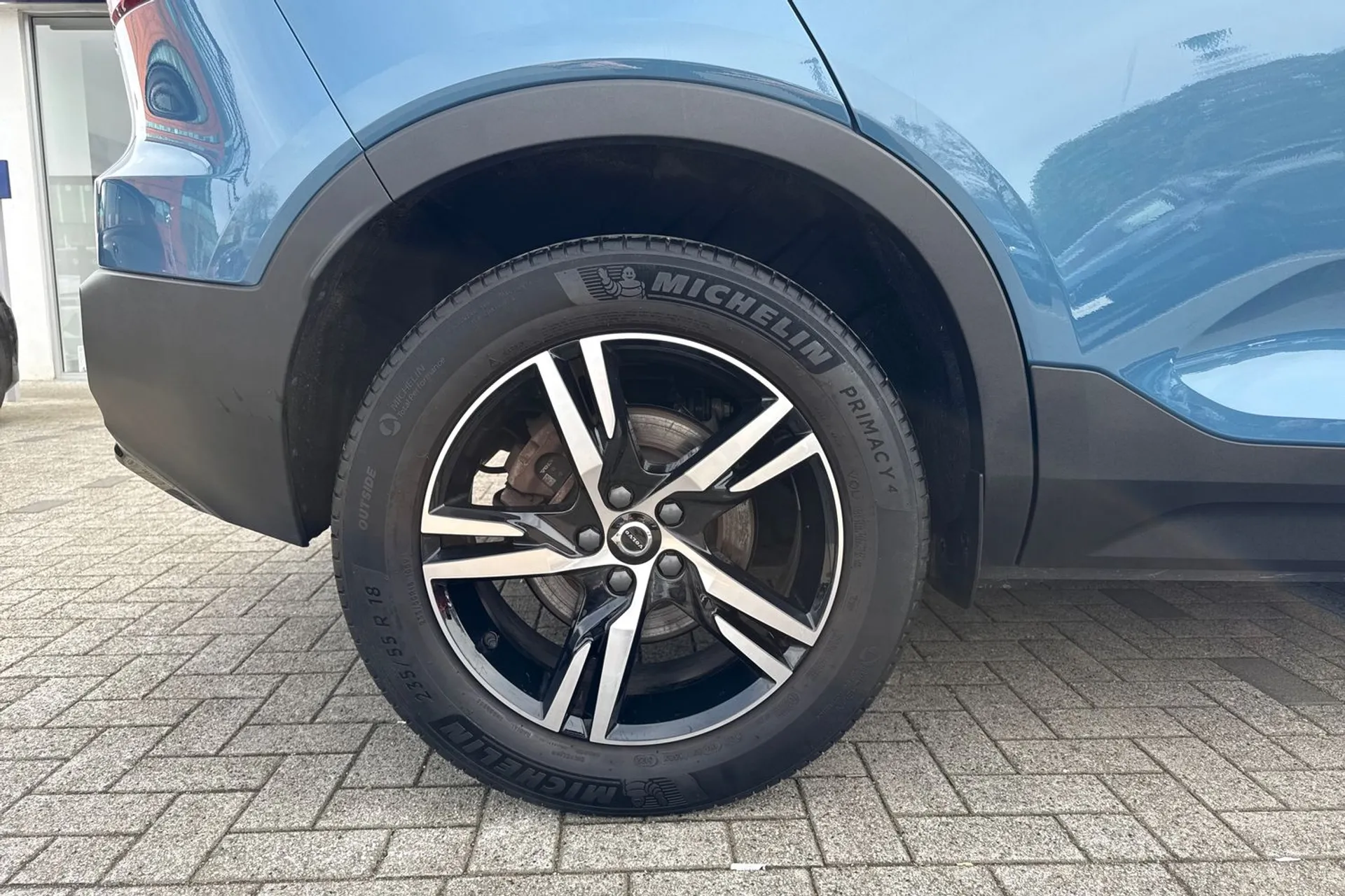 Volvo XC40 thumbnail image number 14