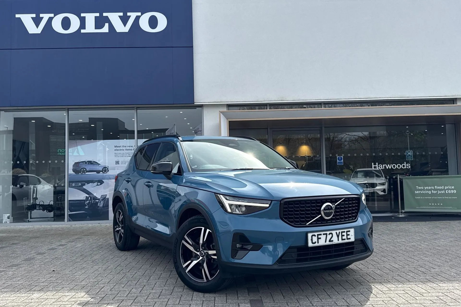 Volvo XC40 focused image