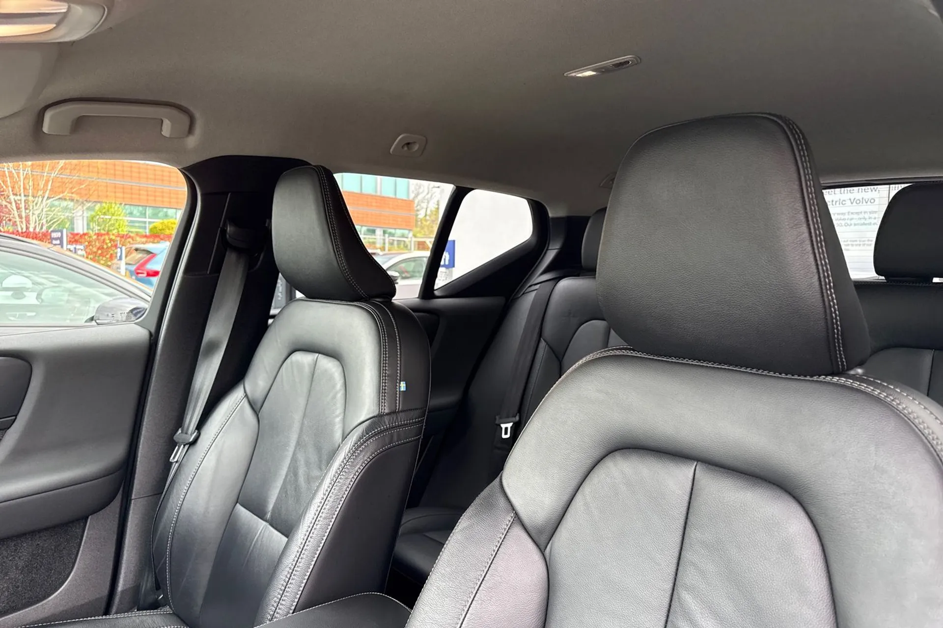 Volvo XC40 thumbnail image number 29