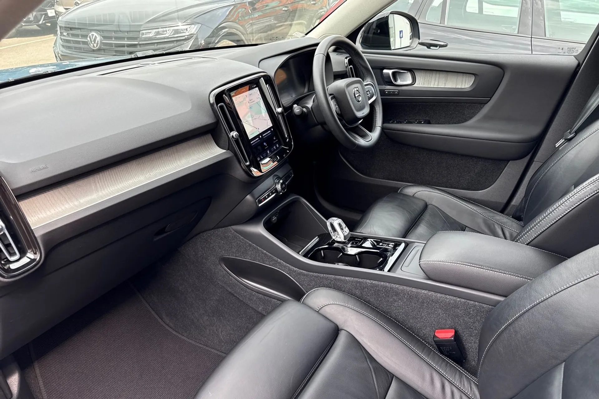 Volvo XC40 thumbnail image number 27