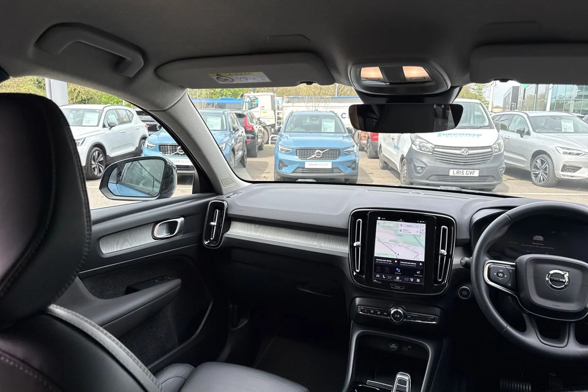 Volvo XC40 thumbnail image number 32