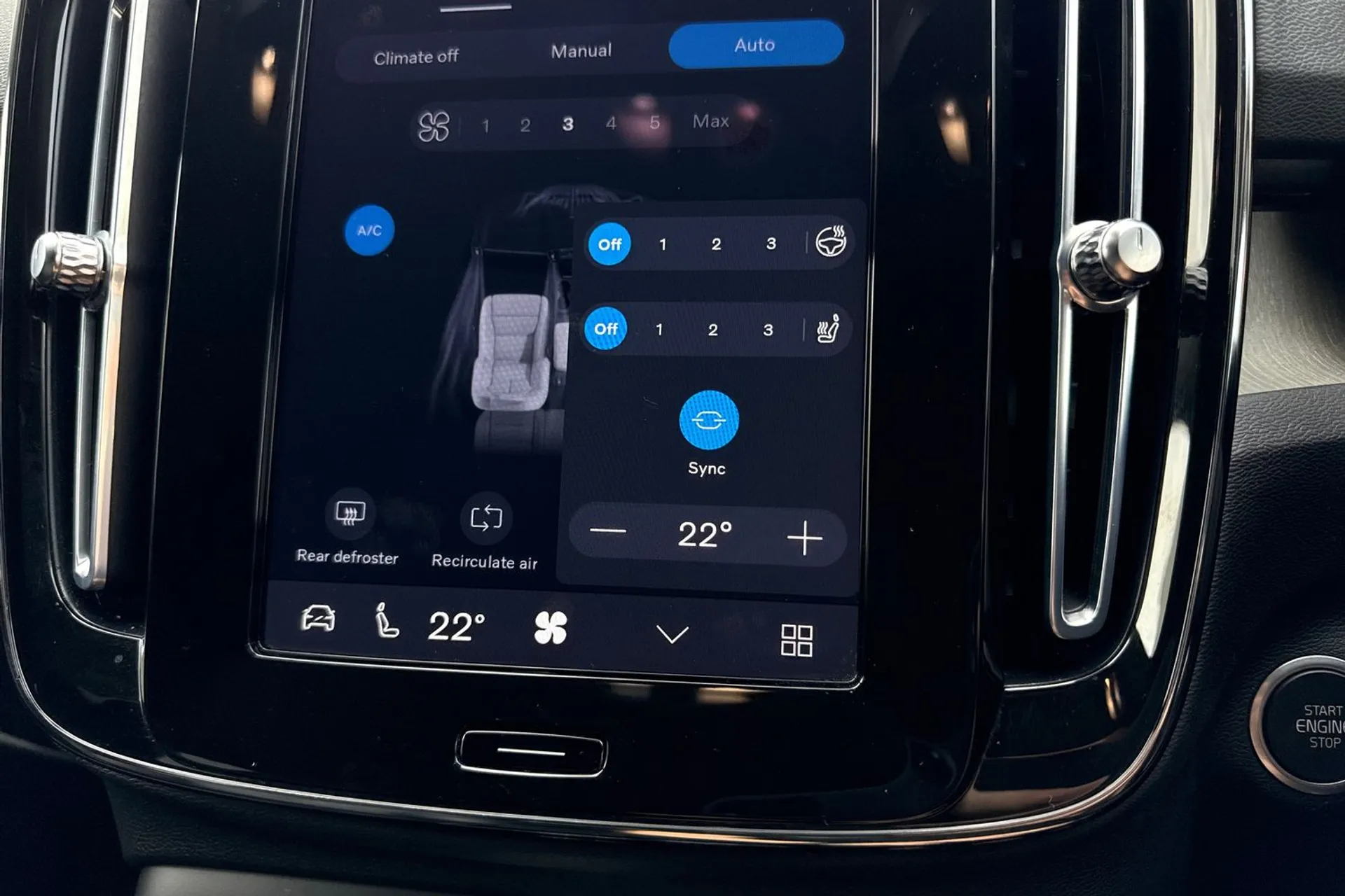 Volvo XC40 thumbnail image number 39