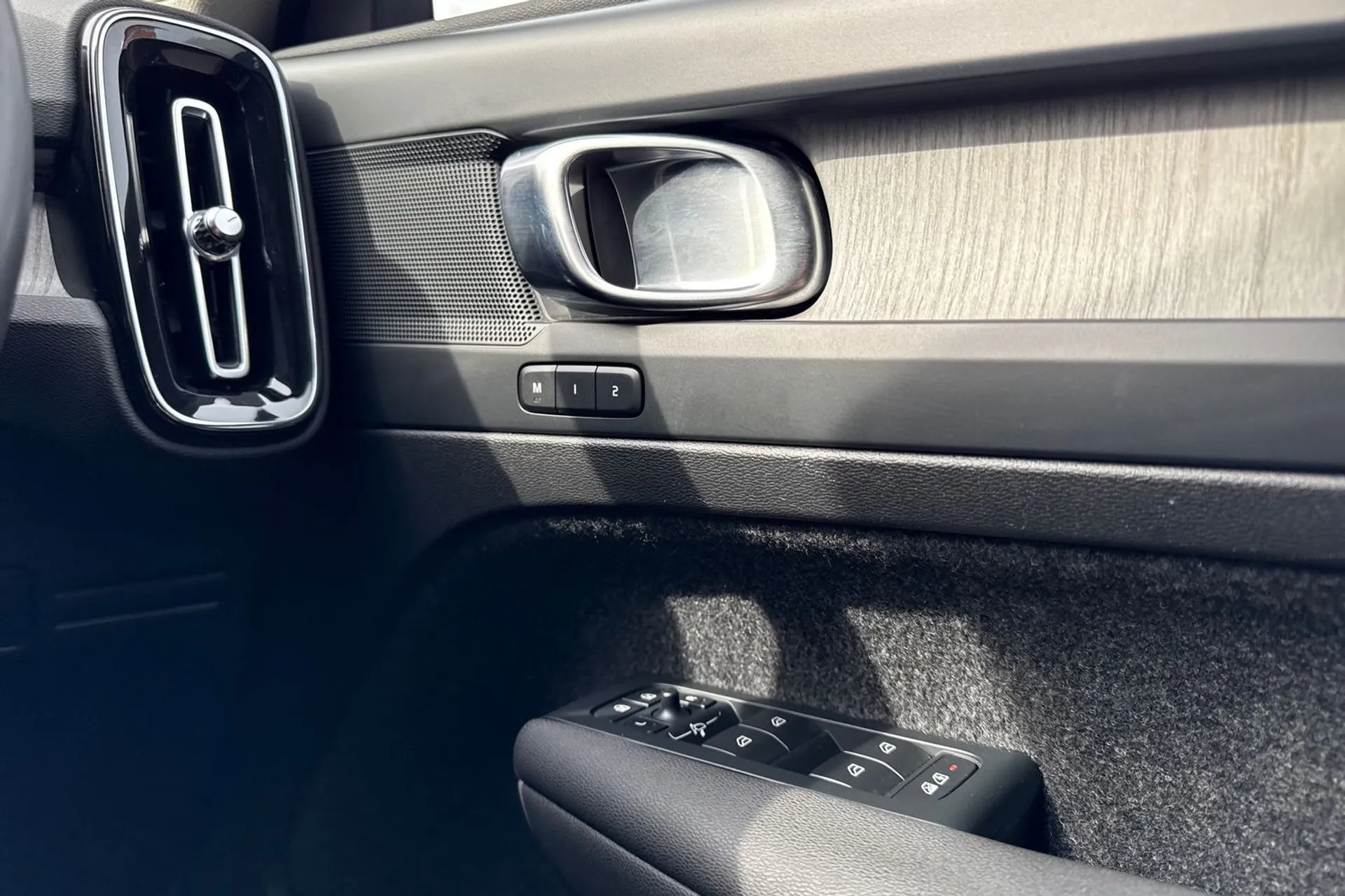 Volvo XC40 thumbnail image number 41