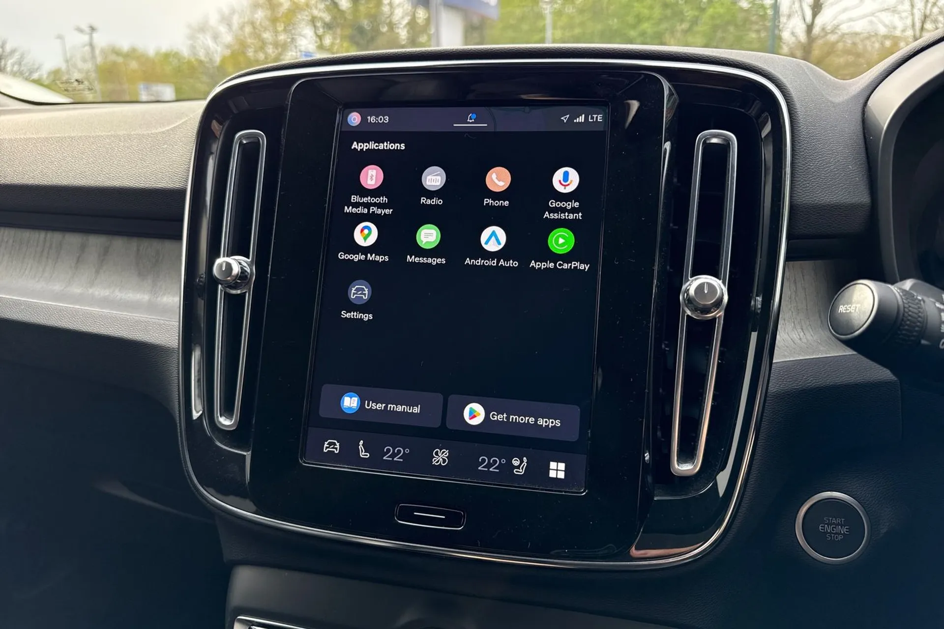 Volvo XC40 thumbnail image number 40