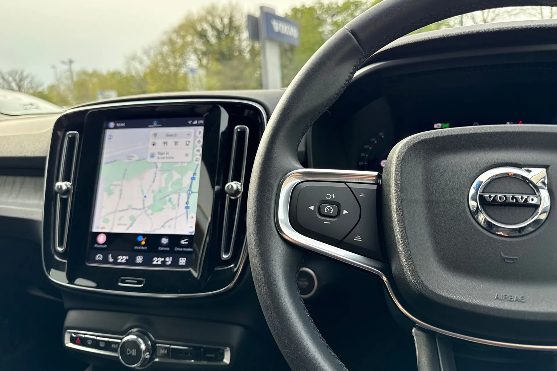 Volvo XC40 thumbnail image number 36