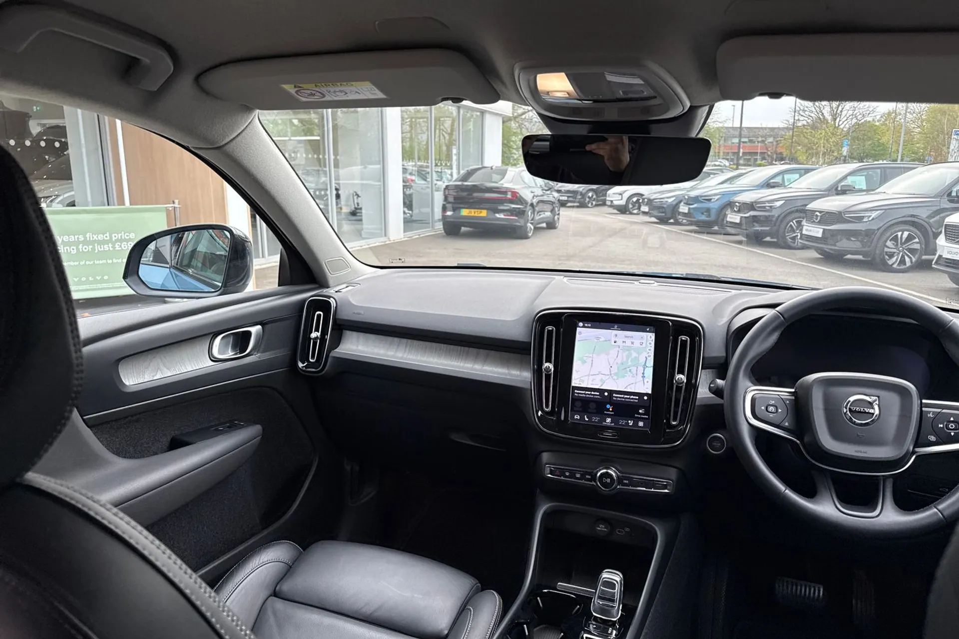 Volvo XC40 thumbnail image number 32